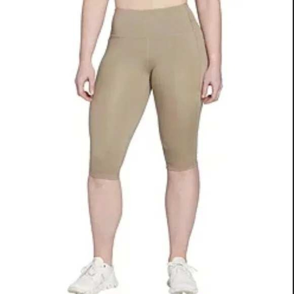 DSG High Waist Capri Yoga Pants Tights Athletic Gym Workout Leggings M NWT